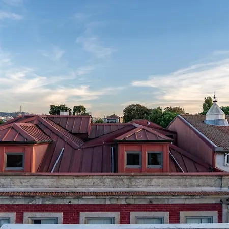 Apartment Duplex In Art District By Hostwise