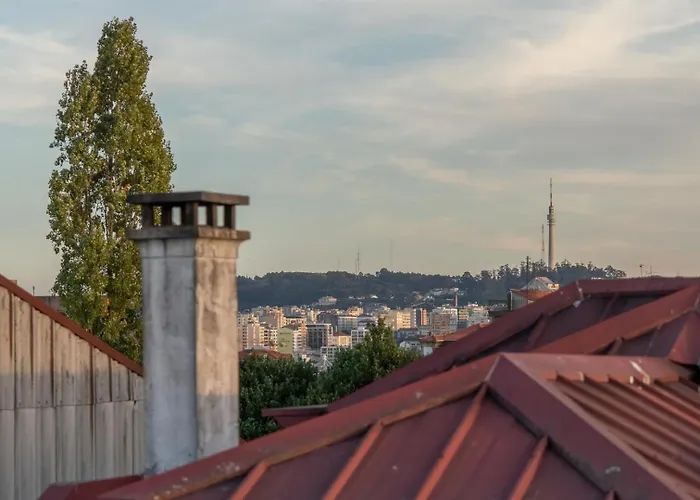 Duplex In Art District By Hostwise