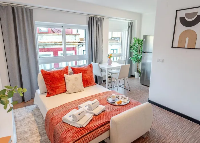 Duplex In Art District By Hostwise