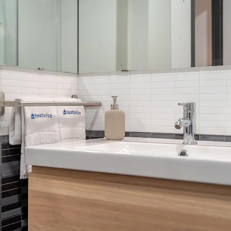 Duplex In Art District By Hostwise 아파트 *